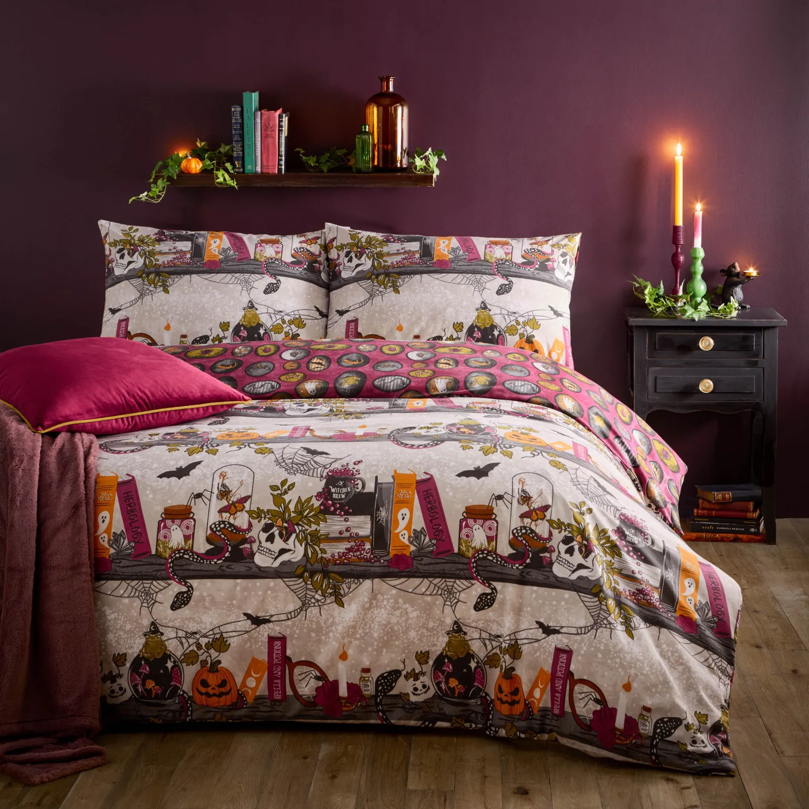 Furn Witchy Tales Printed Reversible Duvet Cover Set