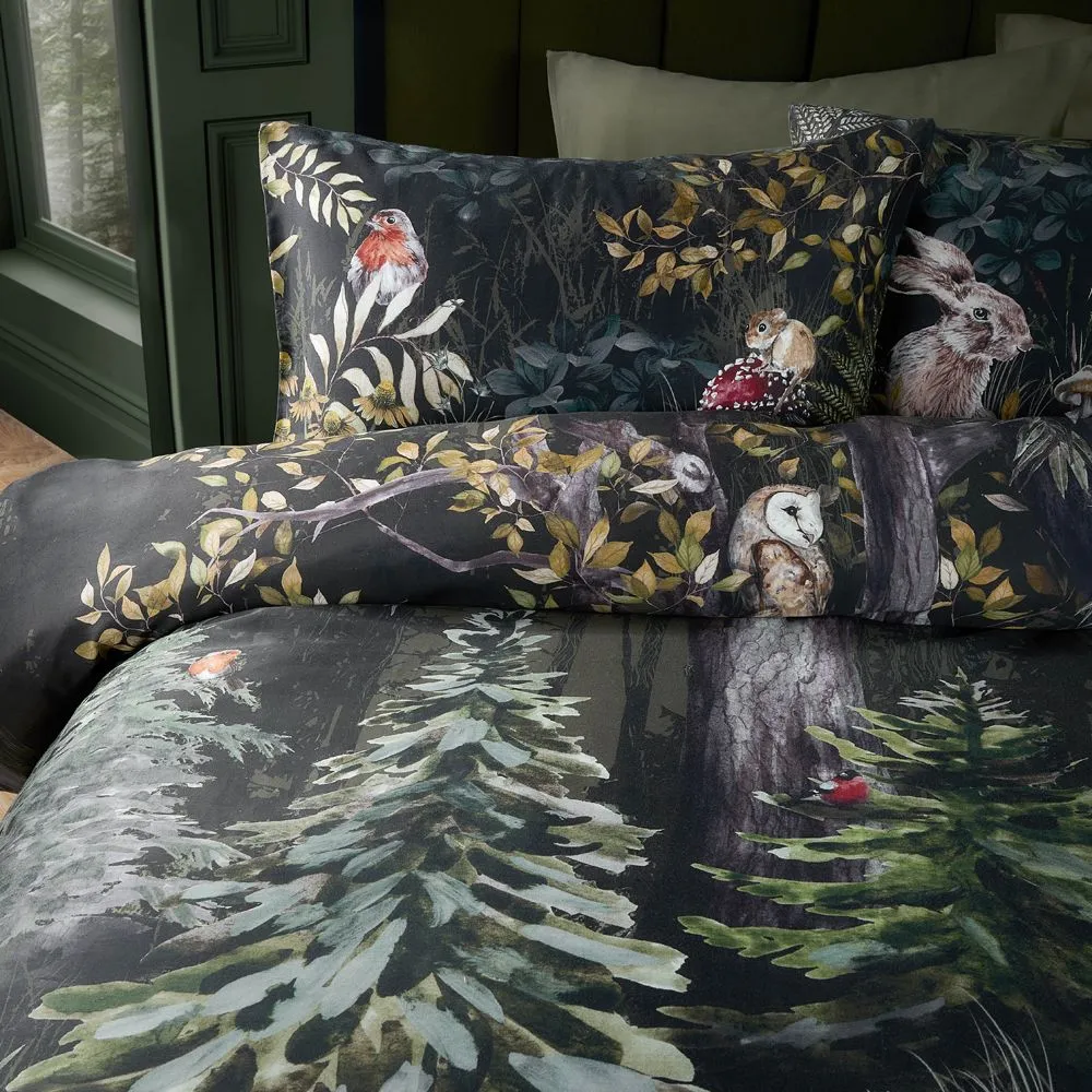 Paoletti Sherwood Forest 100% Cotton Printed Duvet Cover Set in Green 2