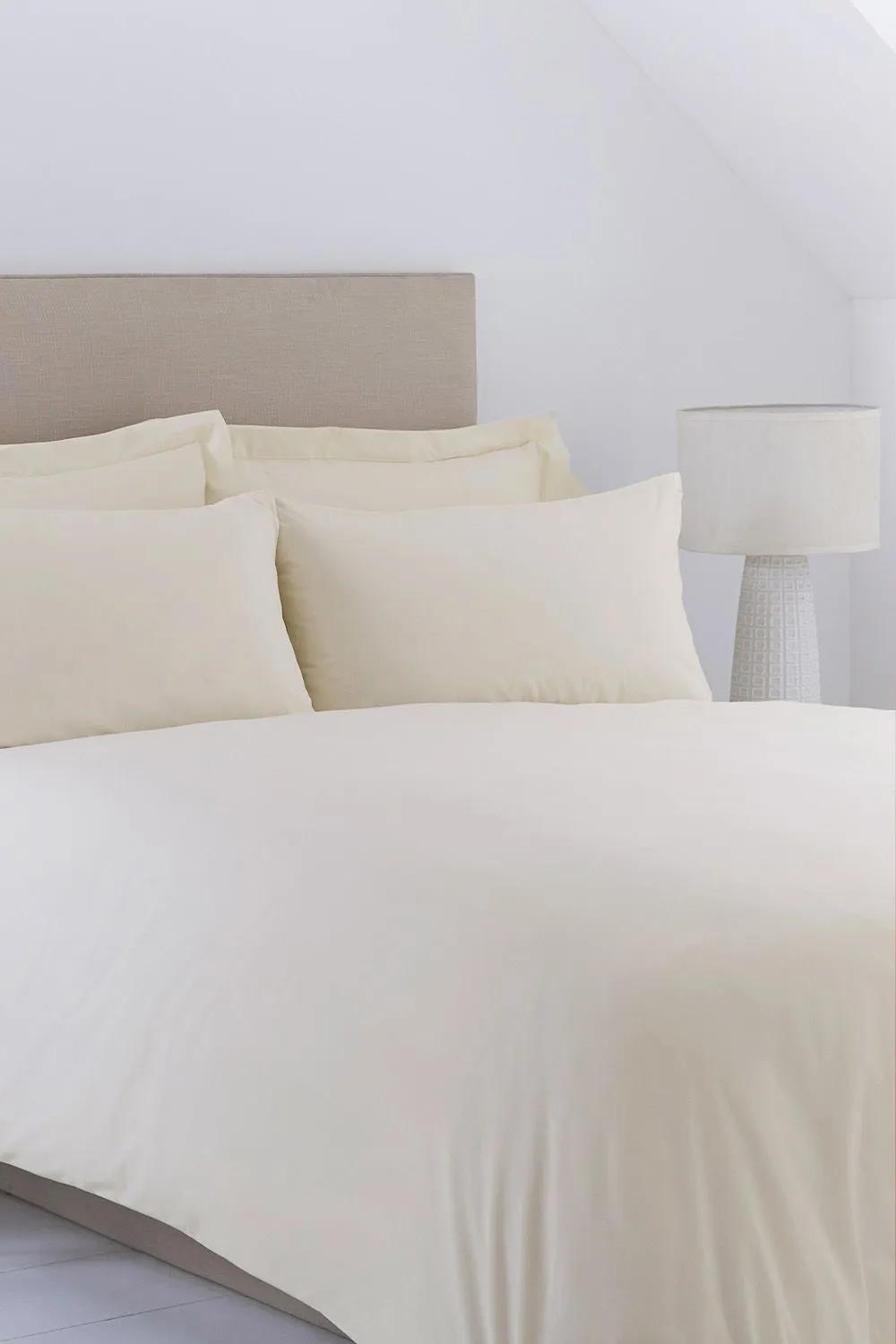 Martex Poetry Plain Dyed Duvet Cover Set in Ivory 2