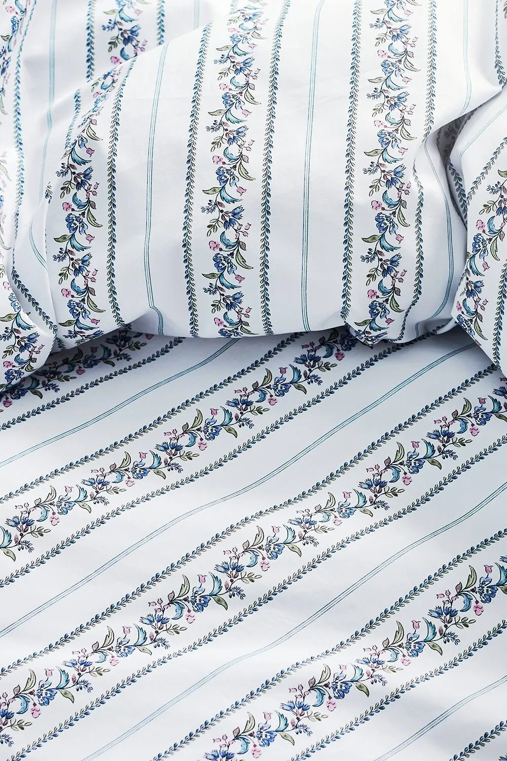 CHRISTY 'Clara' Jacobean Floral Striped Percale Duvet Cover Set in Blue 3