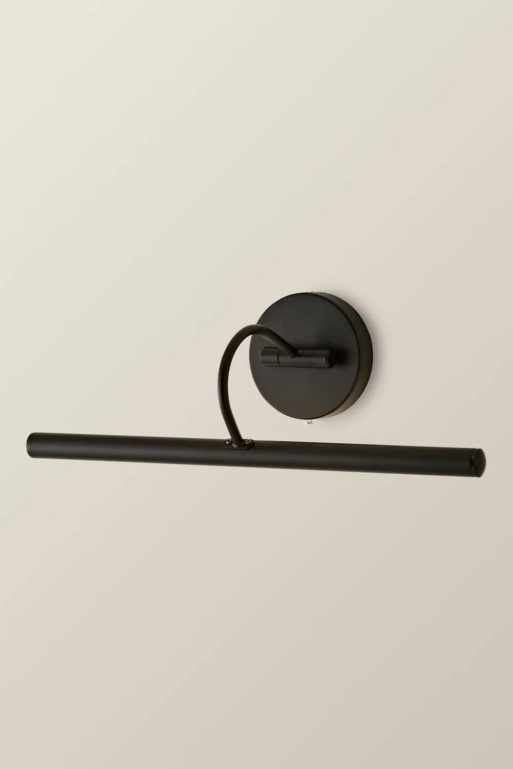 ValueLights Elton Rechargeable Integrated LED Picture Wall Light in Black 3