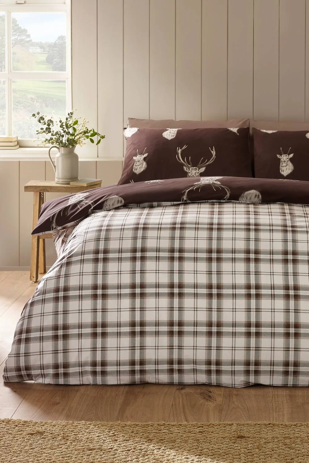 Catherine Lansfield 'Stag Check' Reversible Duvet Cover Set in Chocolate 2