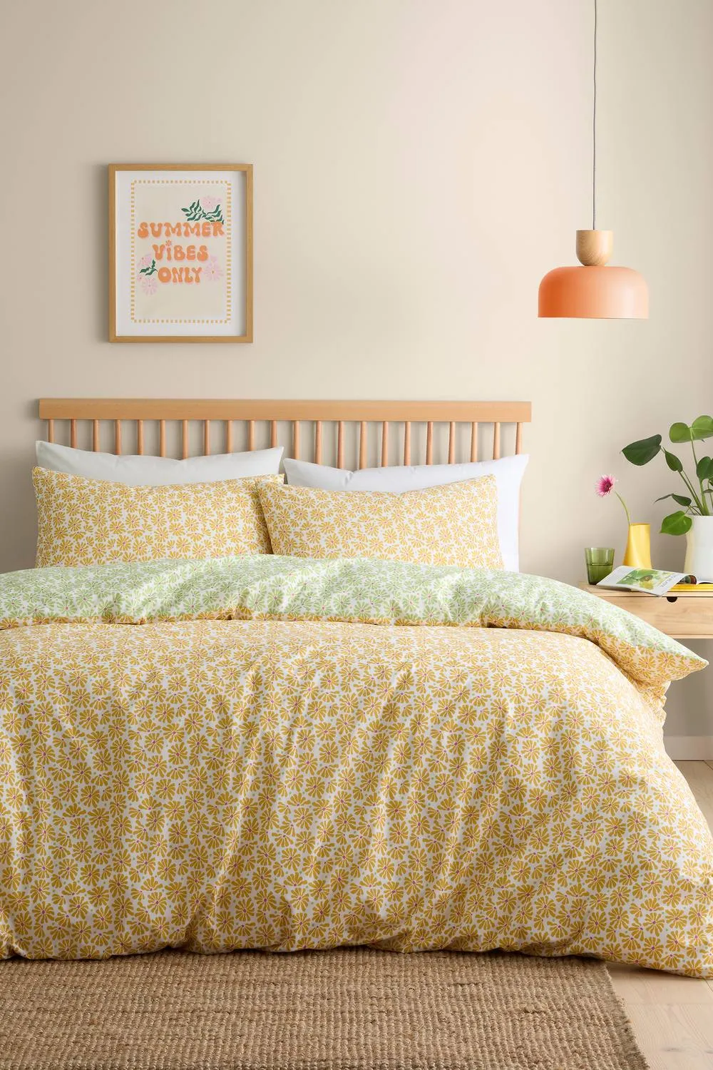 Fusion 'Retro Daisy Floral' Easy Care Duvet Cover Set in Yellow
