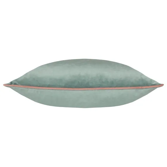 Furn. Square Cushion 3