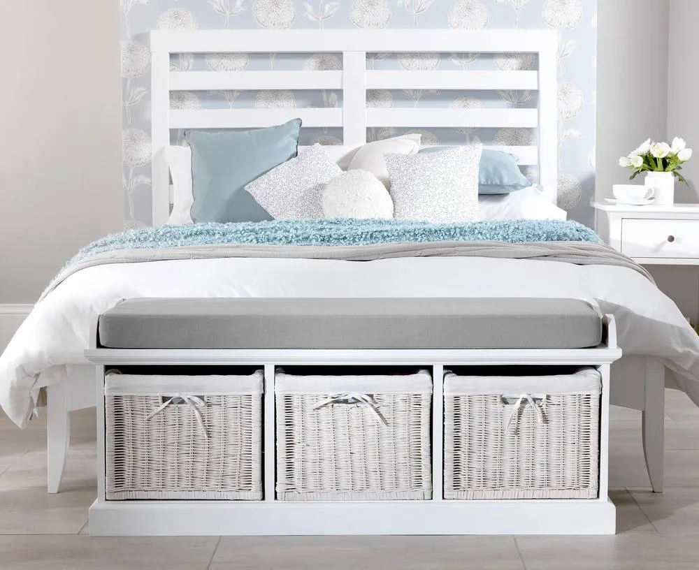 Statement Furniture Tetbury Bench with 3 White Wicker Baskets & Grey Cushion 5