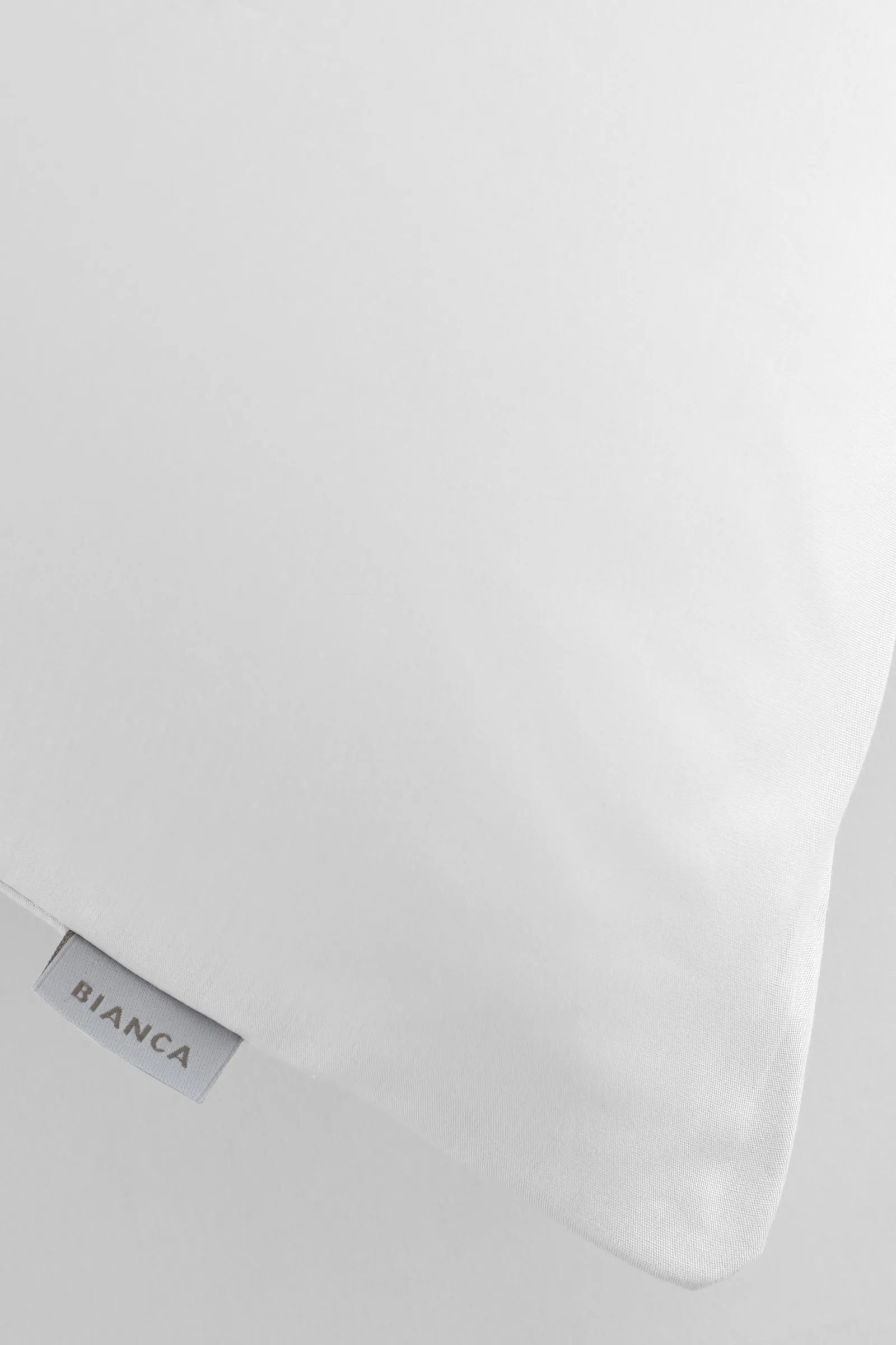 Bianca '200 Thread Count Cotton Percale' Standard Pillowcase Pair in White 3