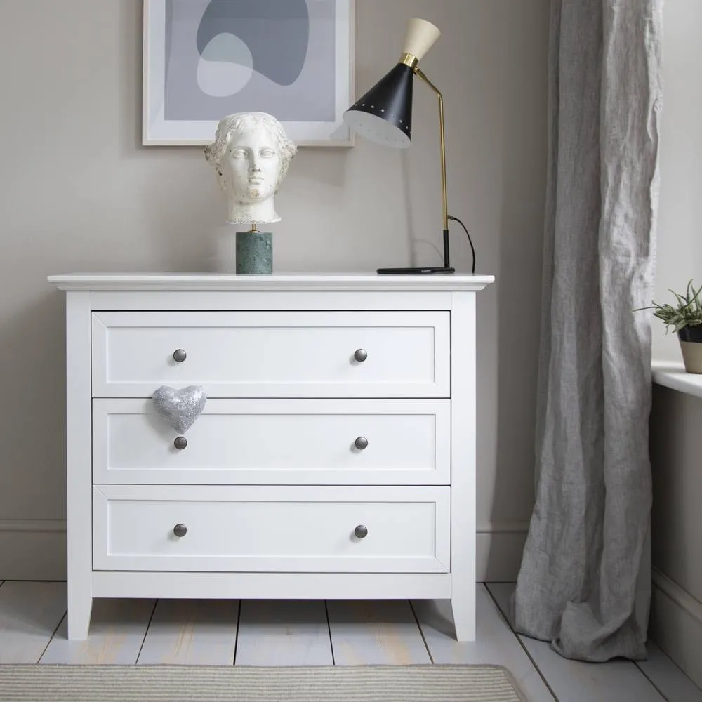 Nöa and Nani Karlstad Chest of Drawers 3 Drawer Wide in White 2