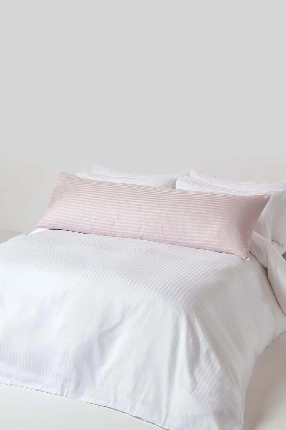 Homescapes Egyptian Cotton Ultrasoft Body Pillowcase 330 TC in Dusty Pink 2