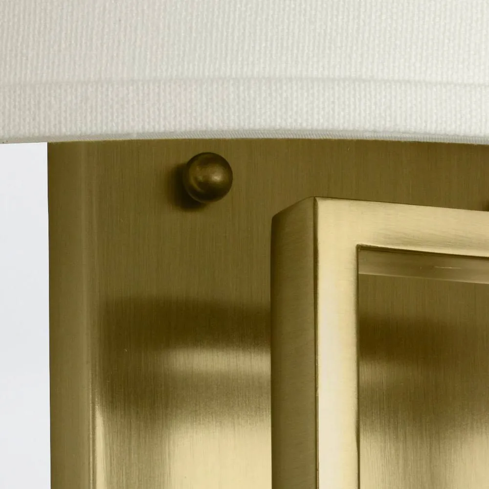 Netlighting Hinkley Hampton Wall Lamp with Shade Classic Brushed Brass 2x E14 in Yellow 3