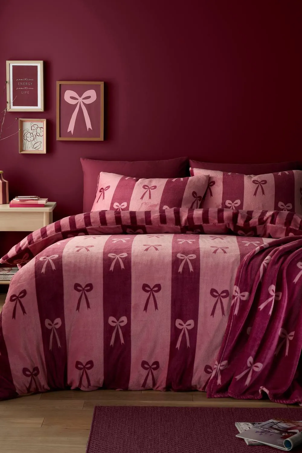 Fusion 'Bows' Soft Fleece Duvet Cover Set in Dark Red 5