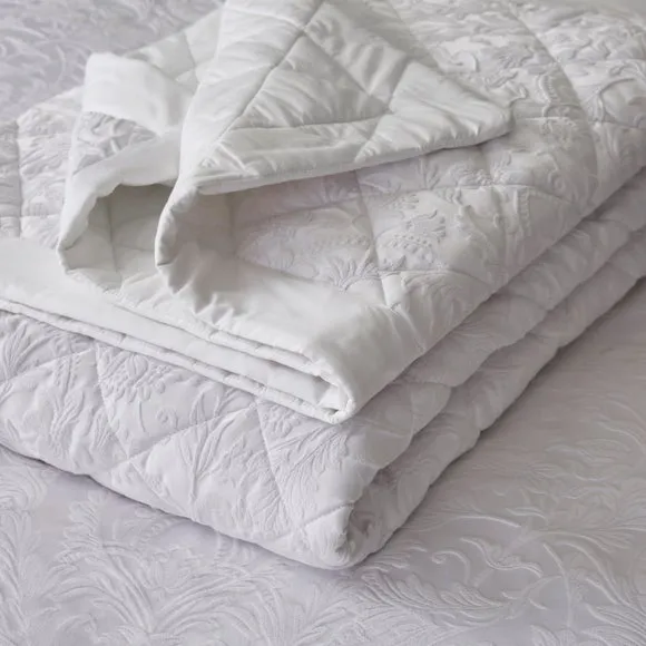 Dorma Winchester Bedspread 2