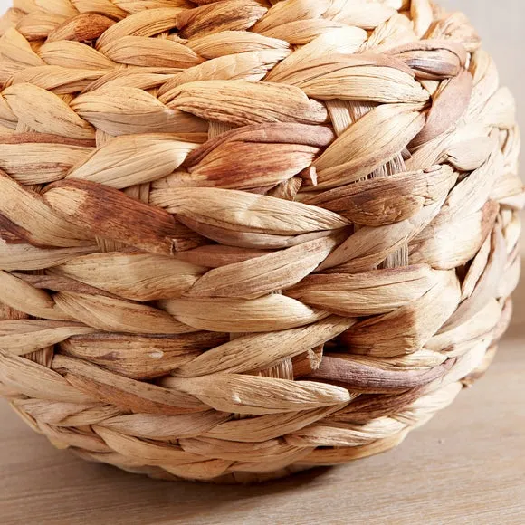 Zadi Plaited Water Hyacinth Table Lamp 3