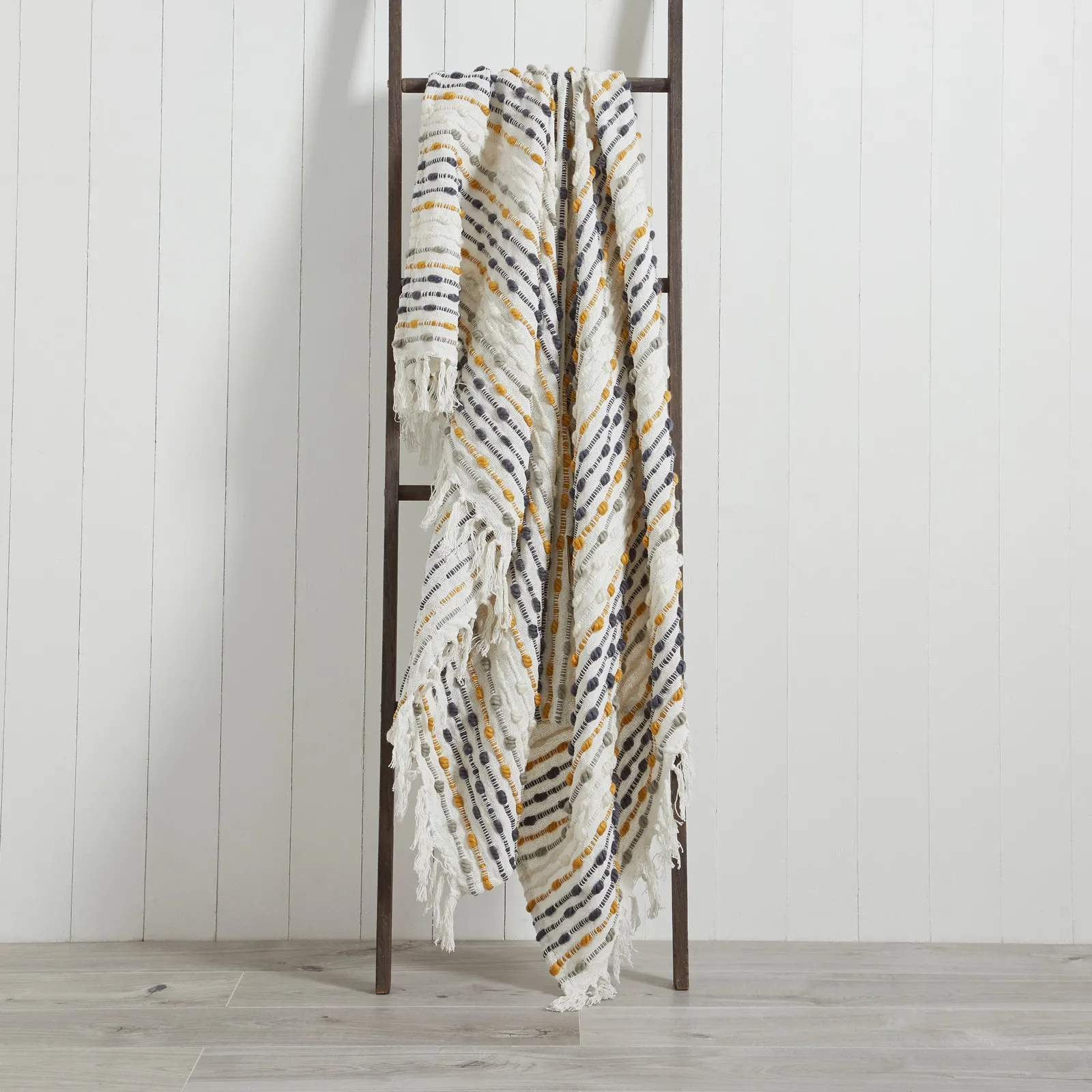furn. Dhadit 130cm x 150cm Throw Blanket