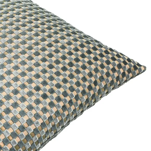 Furn. Checkered Square Cushion 3