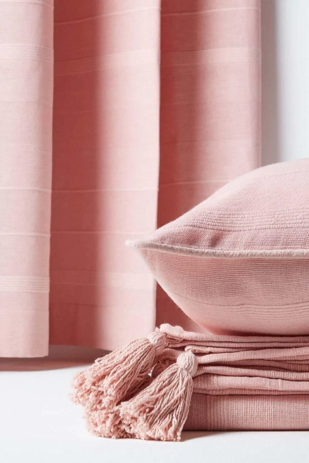 Homescapes Cotton Rajput Ribbed Curtain Pair in Pink 4