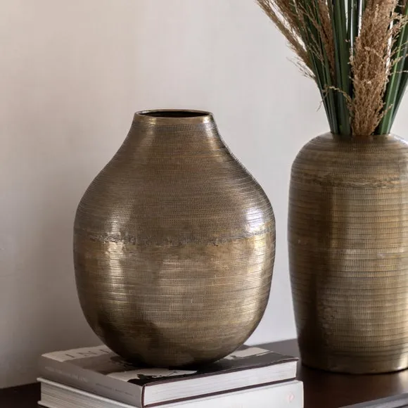 Cedar & Sage Zahara Hammered Aluminium Antique Vase
