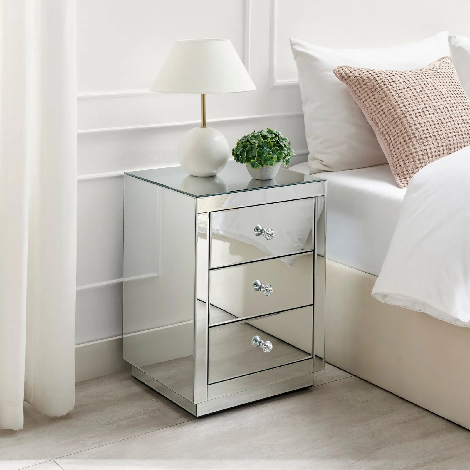 FurnitureboxUK Italian Inspired Contemporary Mirrored 3 Drawer Rectangular Bedside Table with Crystaline Shaped Handles in Silver