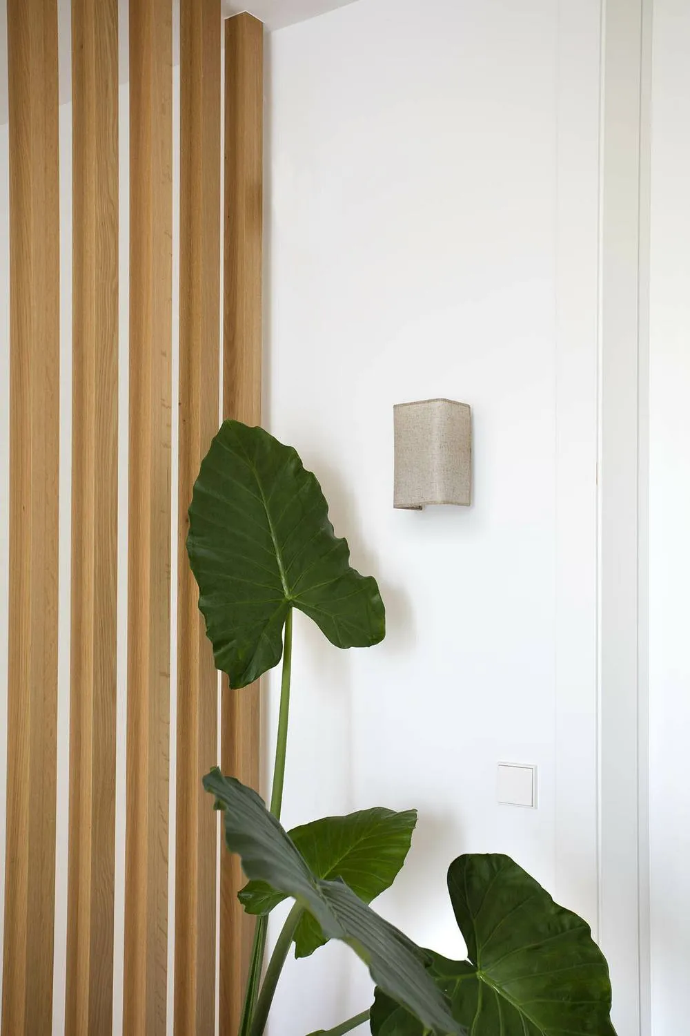 Netlighting Otton Rectangle Jute Up Down Wall Lamp Vertical in Beige 2