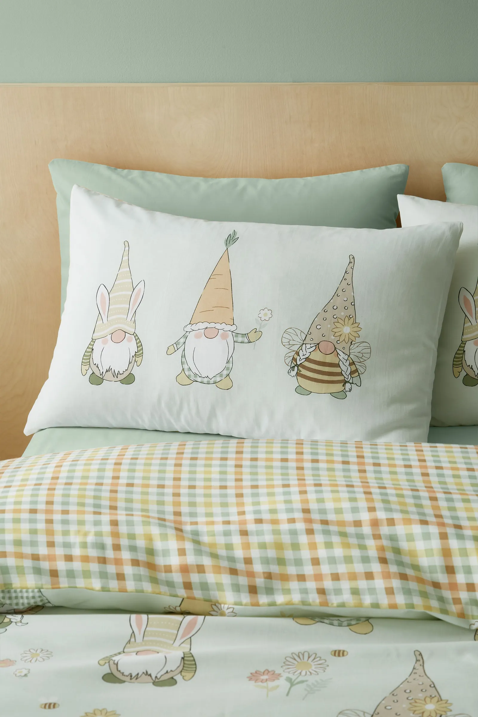 Catherine Lansfield 'Spring Gonks' Reversible Duvet Cover Set in Light Green 3