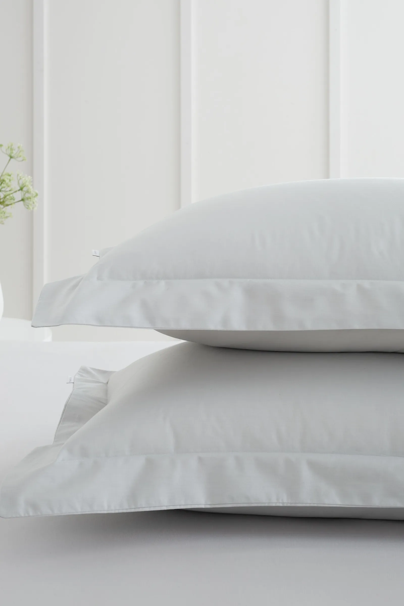 Bianca '200 Thread Count Cotton Percale' Oxford Pillowcases in Grey 2