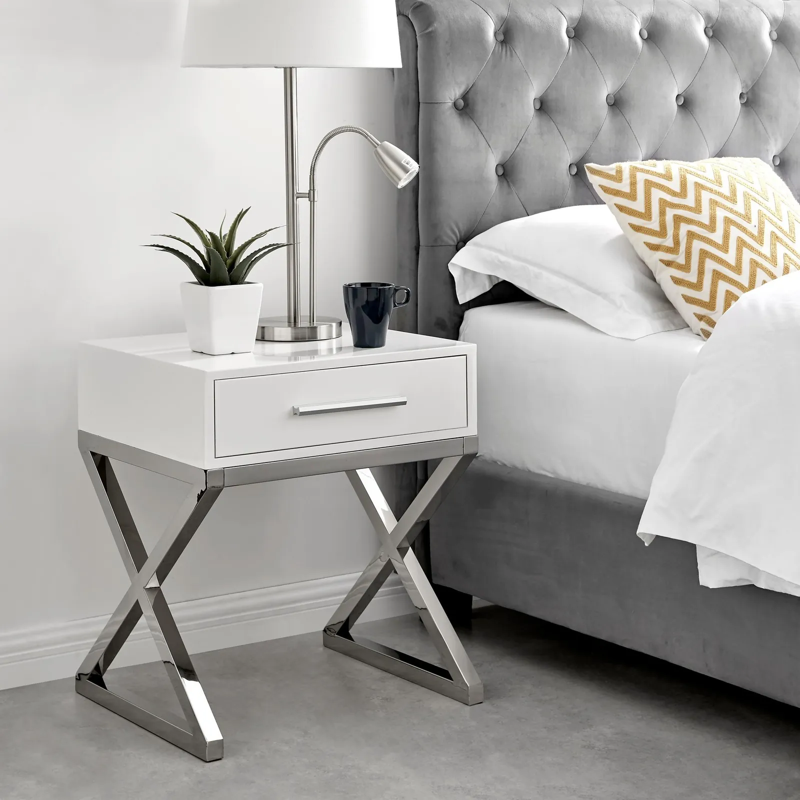 FurnitureboxUK Oxford White High Gloss Contemporary Bedside Table With Single Drawer & Silver Chrome Legs