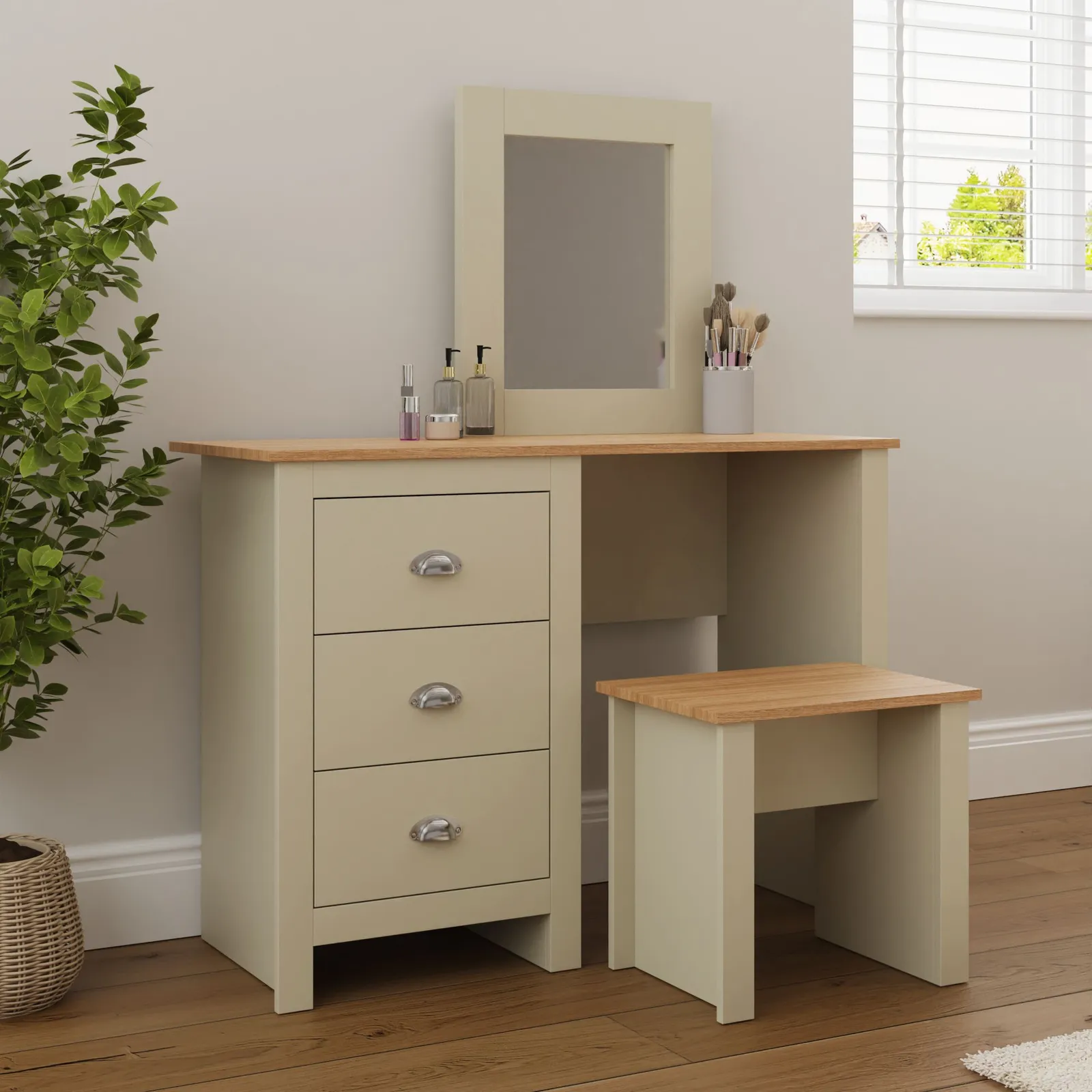 GFW Lancaster Dressing Table Set in Cream 2