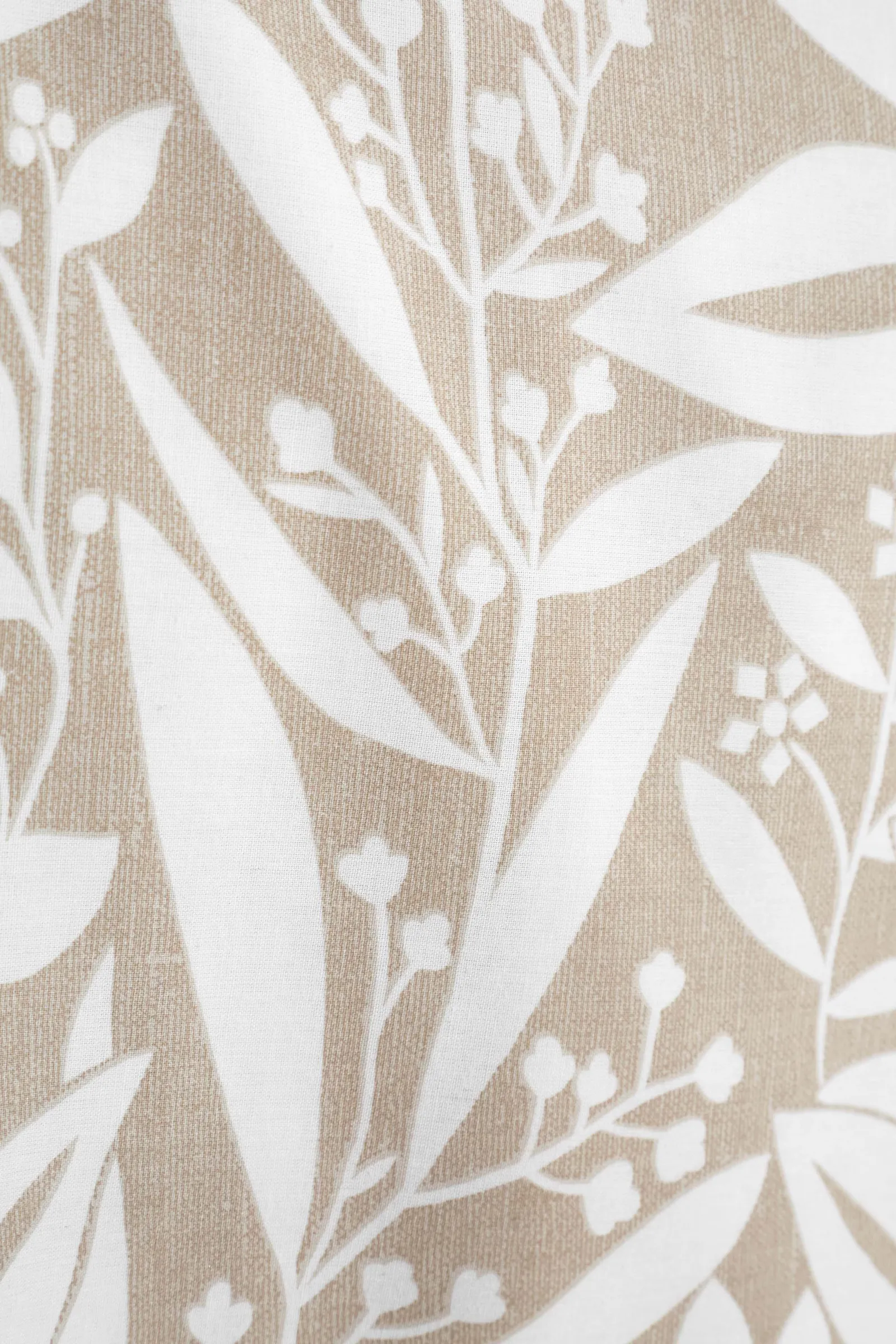 Catherine Lansfield 'Sorrel Leaf' Fully Reversible Eyelet Curtains in Natural 5