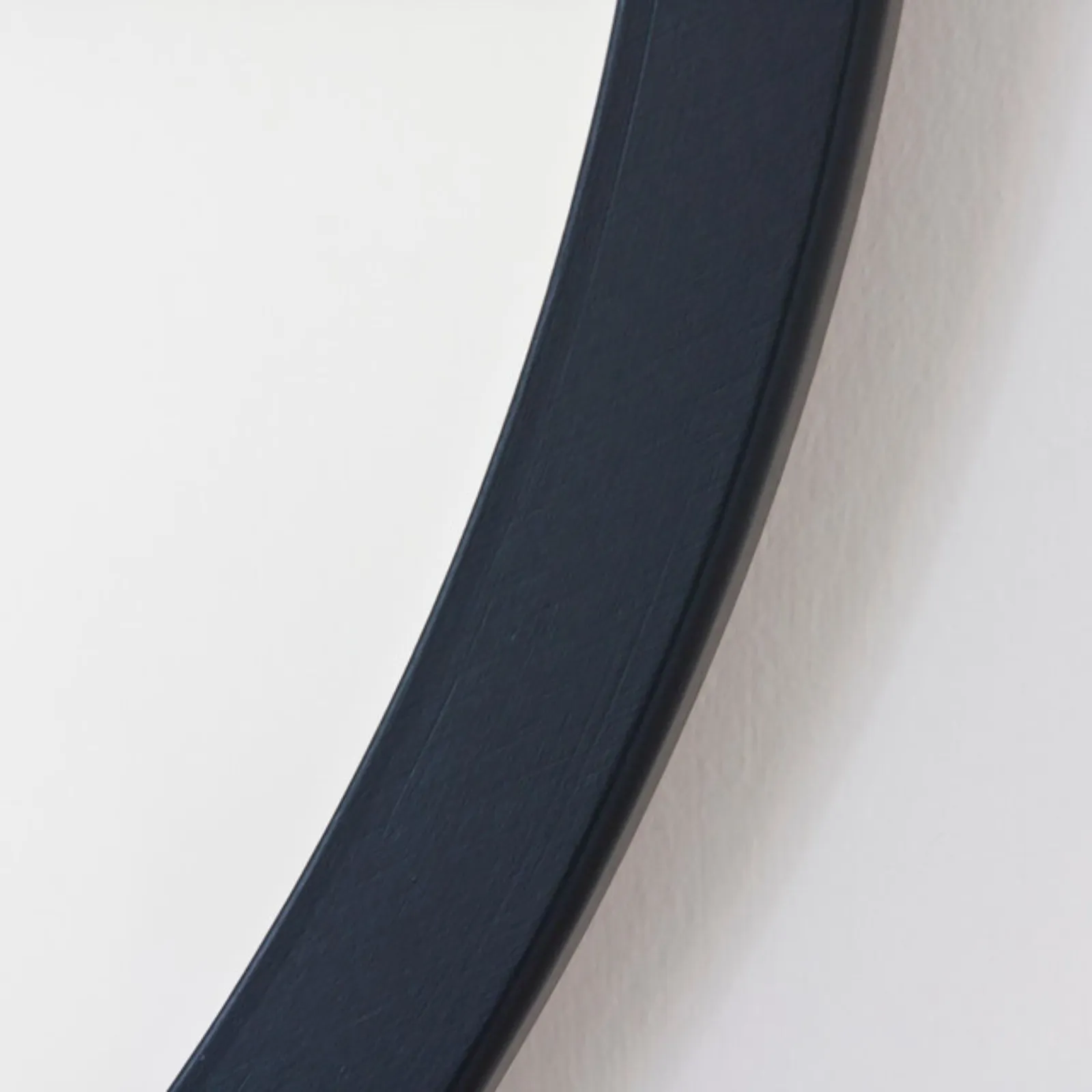 Yearn Mirrors Round wall mirror Black 50cm 3