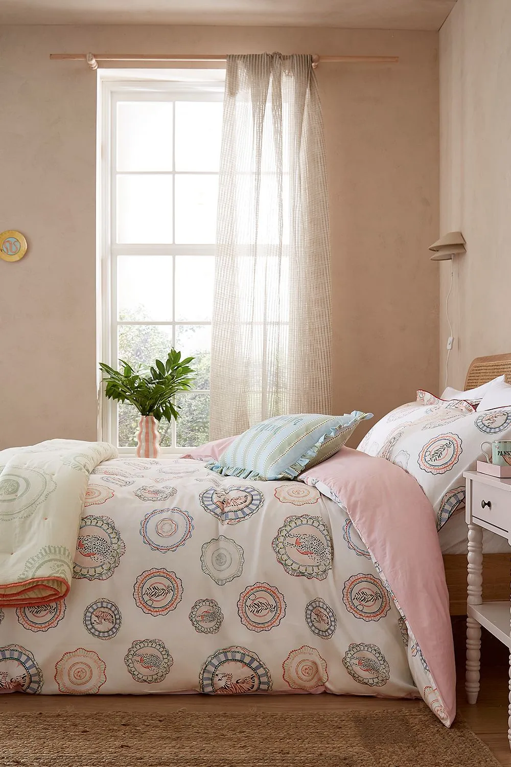 YVONNE ELLEN 'Vintage Plates' Cotton Duvet Cover Set