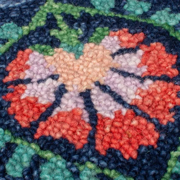 Hani Floral Wool Round Rug 2