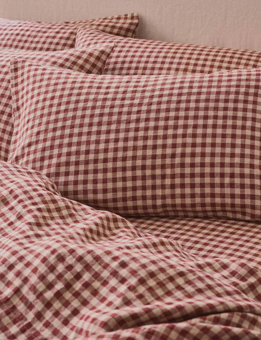 Piglet In Bed Linen Rich Gingham Pillowcase Set Red Mix
