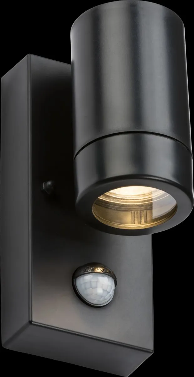 Netlighting Knightsbridge EAMON 230V IP44 GU10 Polycarbonate Single wall light with PIR Black EAPIR1BK