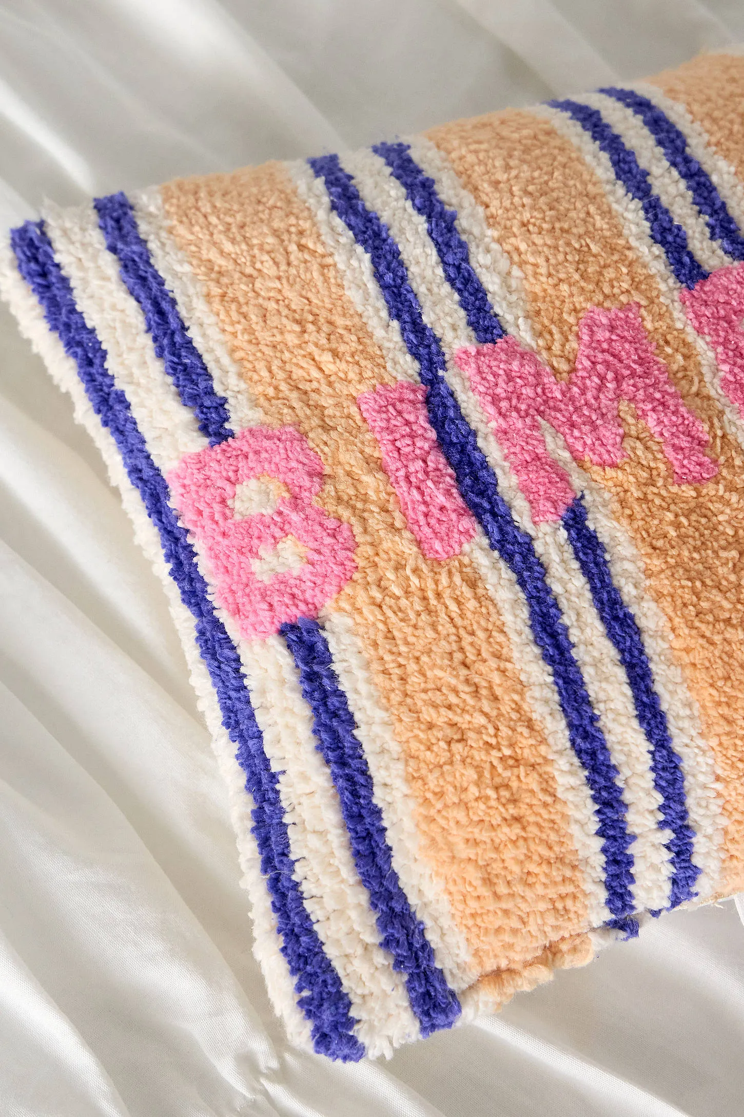 Bimbo Mini Tufted Cushion ALL 2