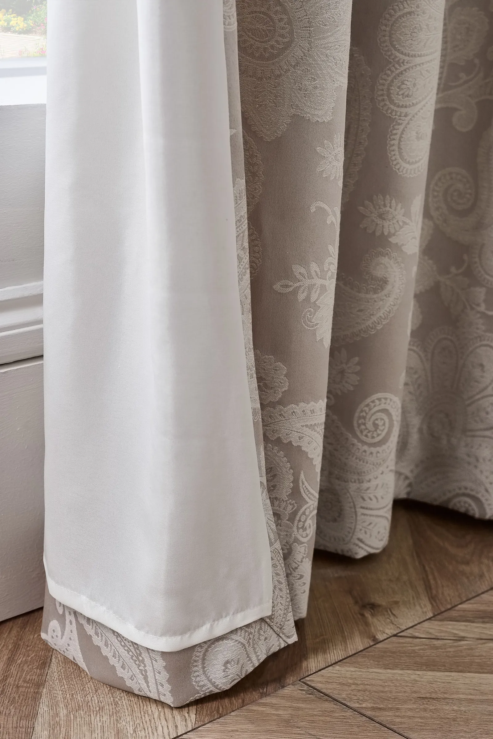 Catherine Lansfield 'Opulent Jacquard' Lined Eyelet Curtains in Gold 4