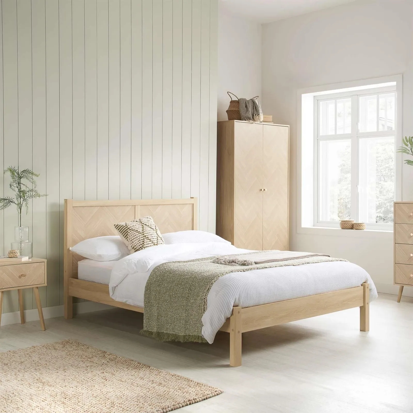 Birlea Double Bed Frame Oak Brown Wooden Herringford 4ft 6 135cm in Light Oak