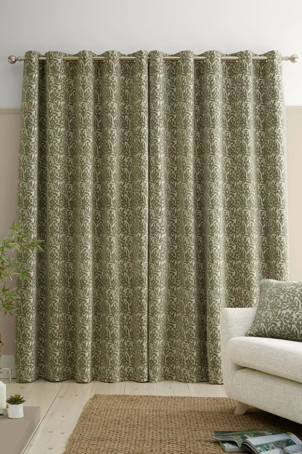Bianca 'Chenille Leaves' Lined Eyelet Curtains in Green 2