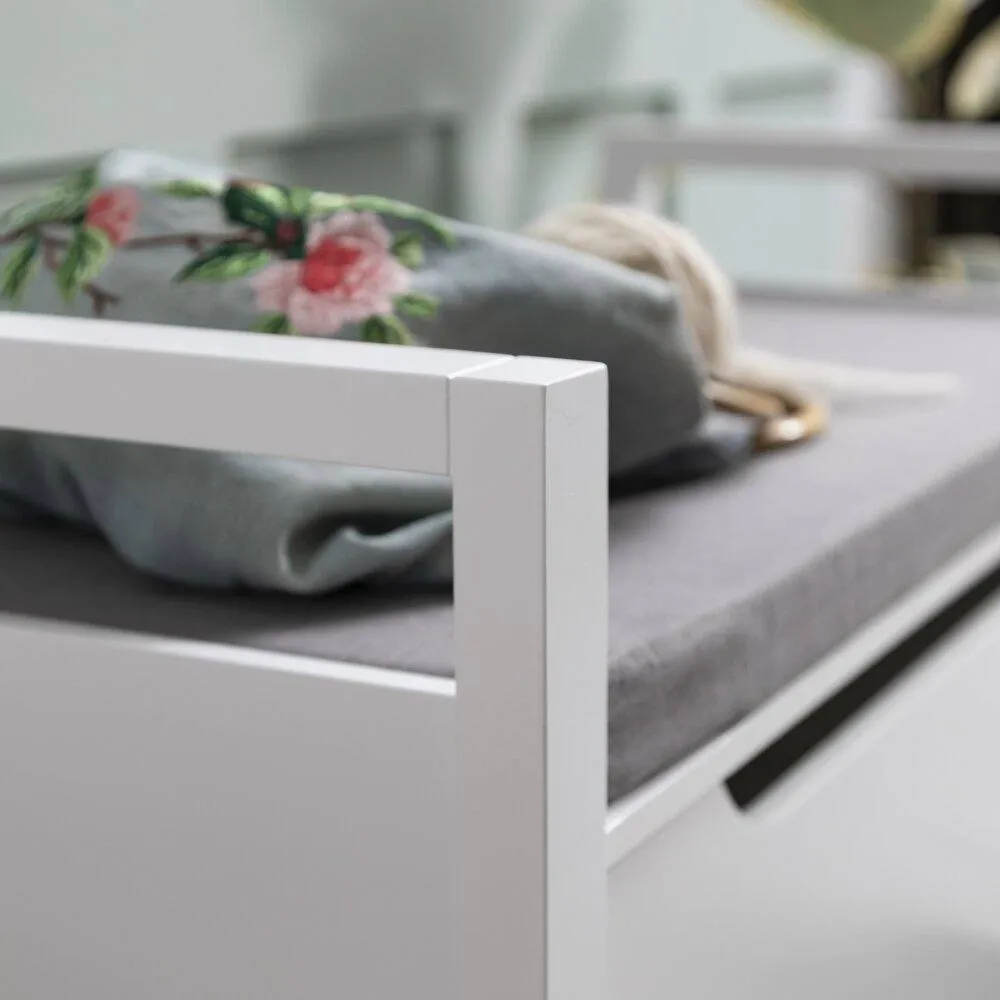 Nöa and Nani Olsen Storage Bench with Cushion in White 3