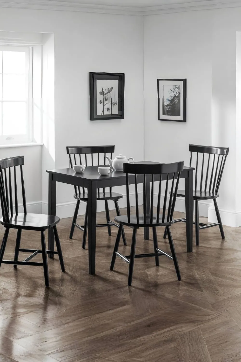 Julian Bowen Hudson Rectangular 4 Seater Dining Table in Black 2