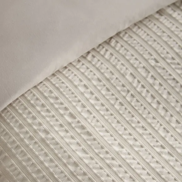 Catherine Lansfield Stripe Seersucker Duvet Cover & Pillowcase Set 2