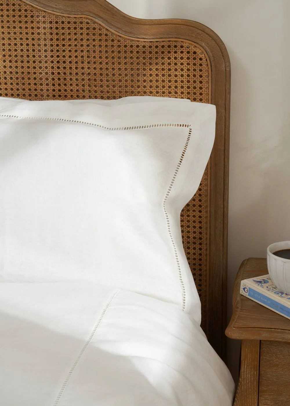 Truly Set of 2 White 100% Linen Ladder Stitch Oxford Pillowcase
