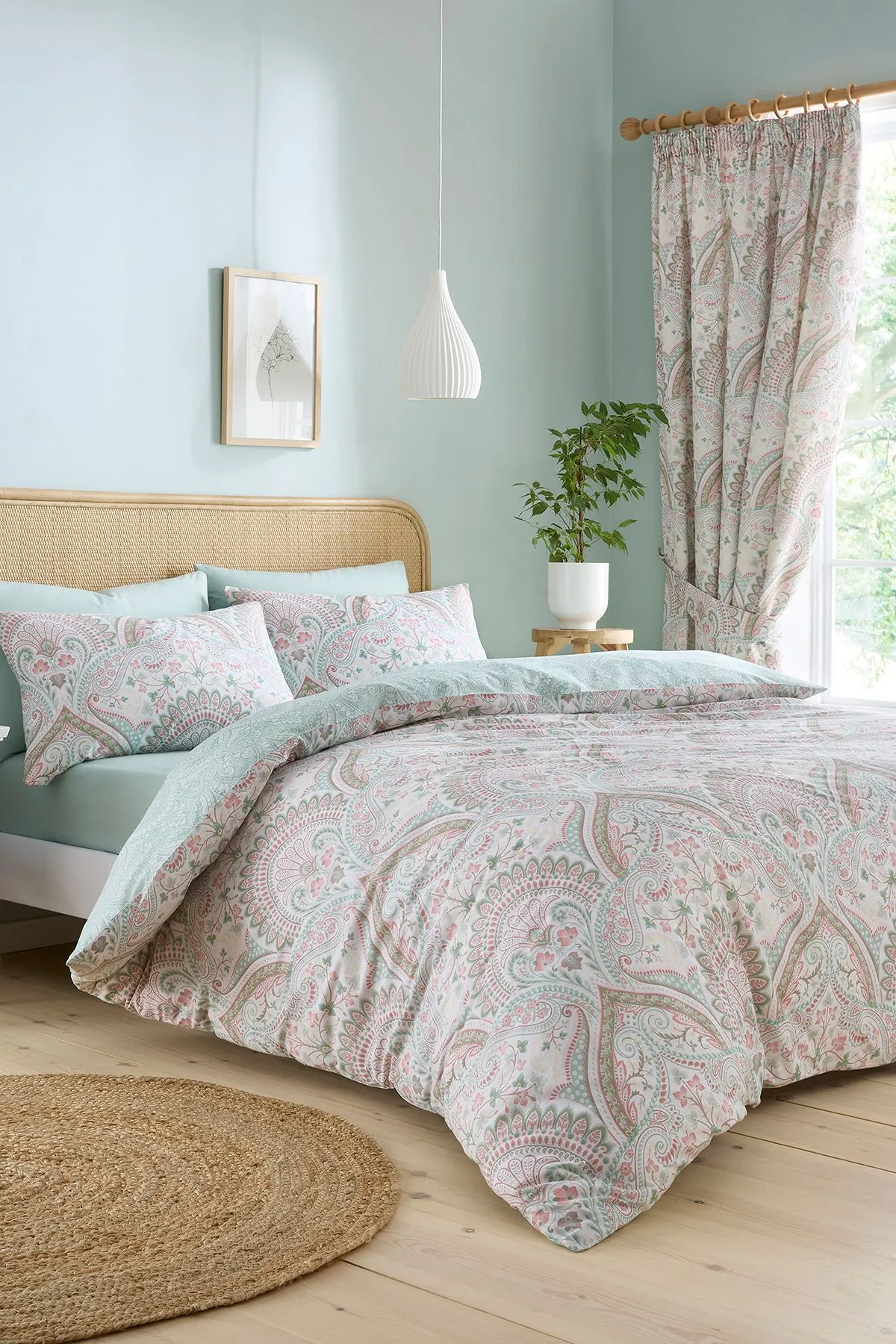 Dreams & Drapes 'Palais' Rich Jacobean Damask Print Duvet Cover Set in Green