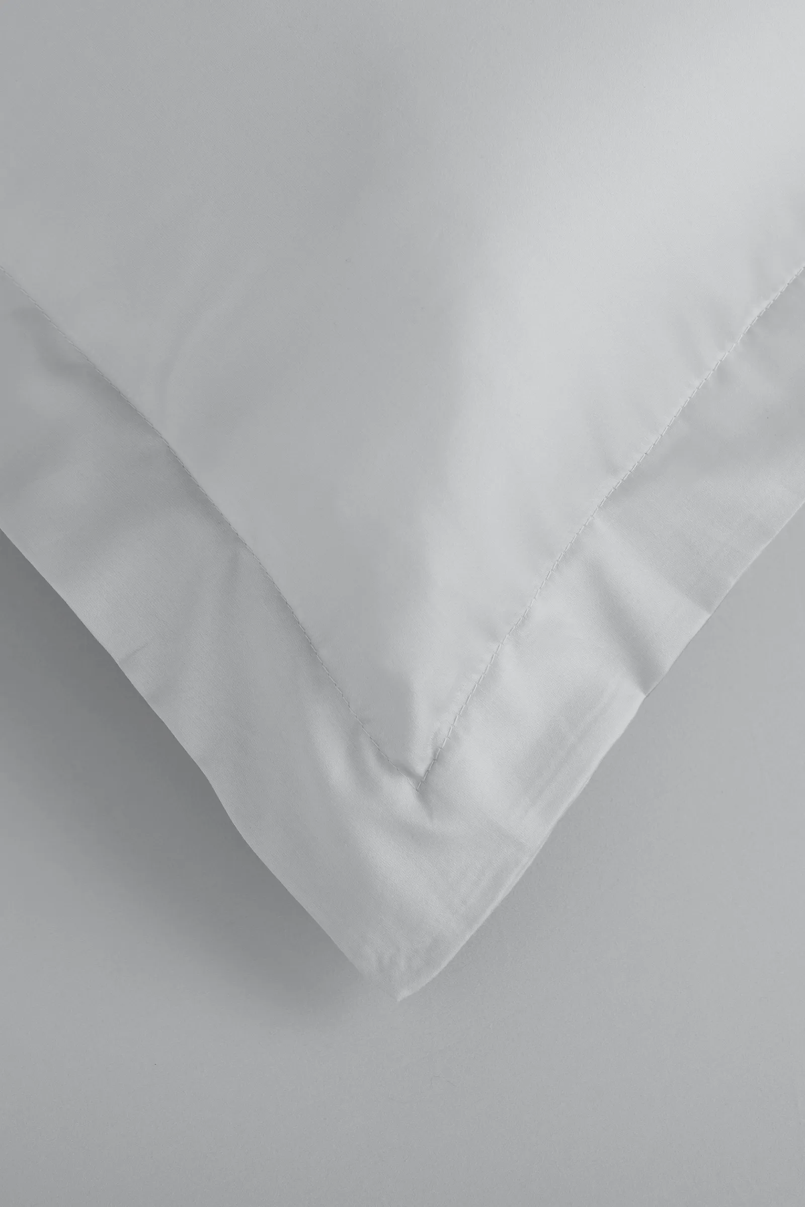 Bianca '400 Thread Count Cotton Sateen' Oxford Pillowcase Pair in Grey 3