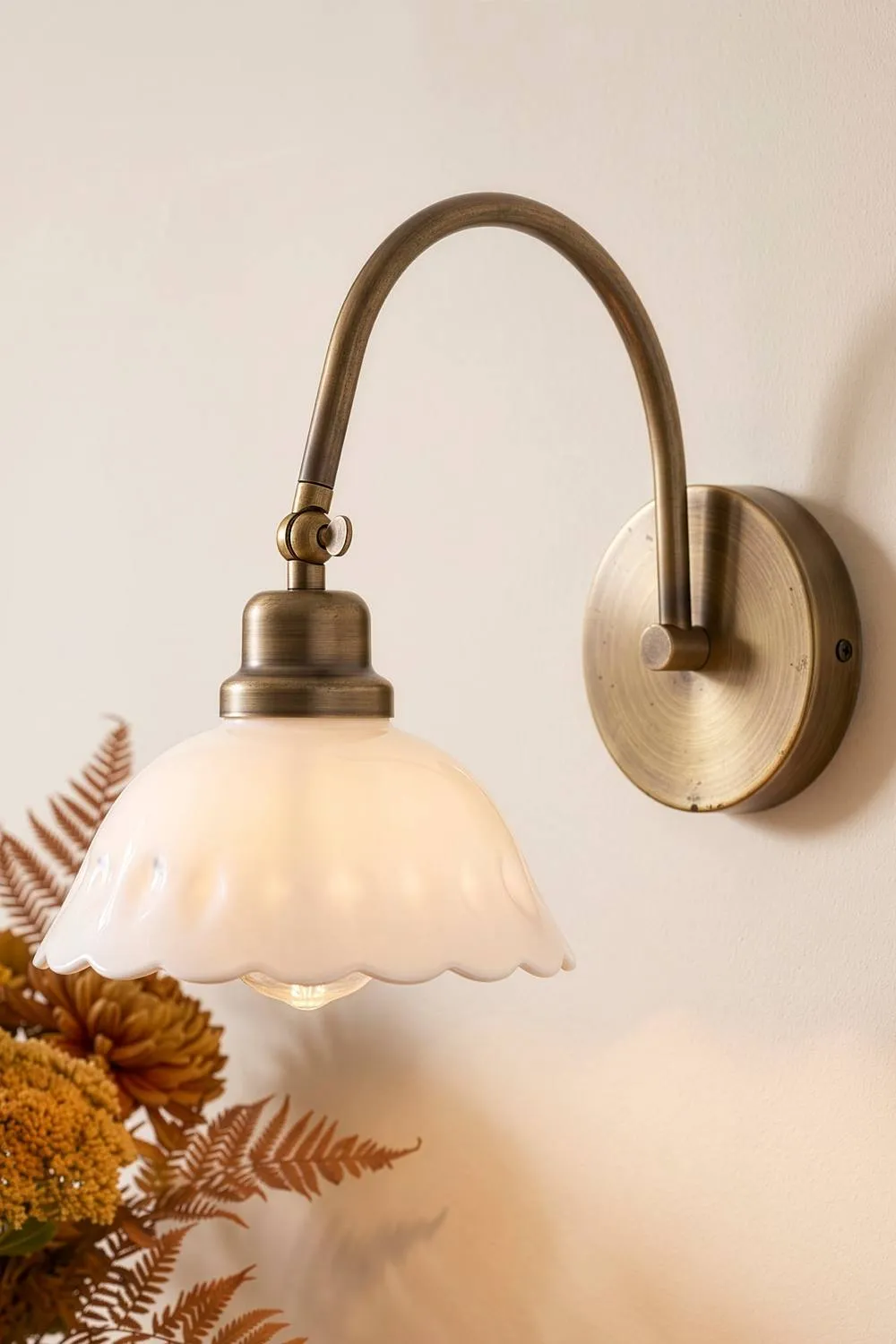 Dibor Floral Adjustable Wall Light, Metal, E27 in Gold
