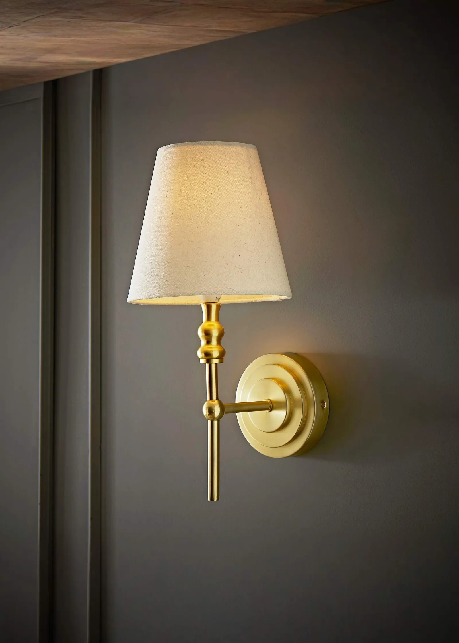 ValueLights Maggie Candlestick Style Wall Light with Linen Tapered Lamp Shade in Gold 1