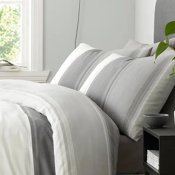 Betley Duvet Cover and Pillowcase Set 2
