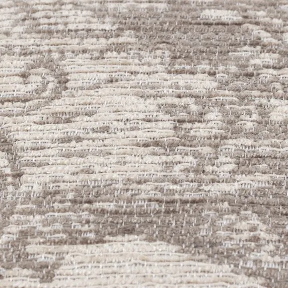 furn Winter Woods Square Cushion 2