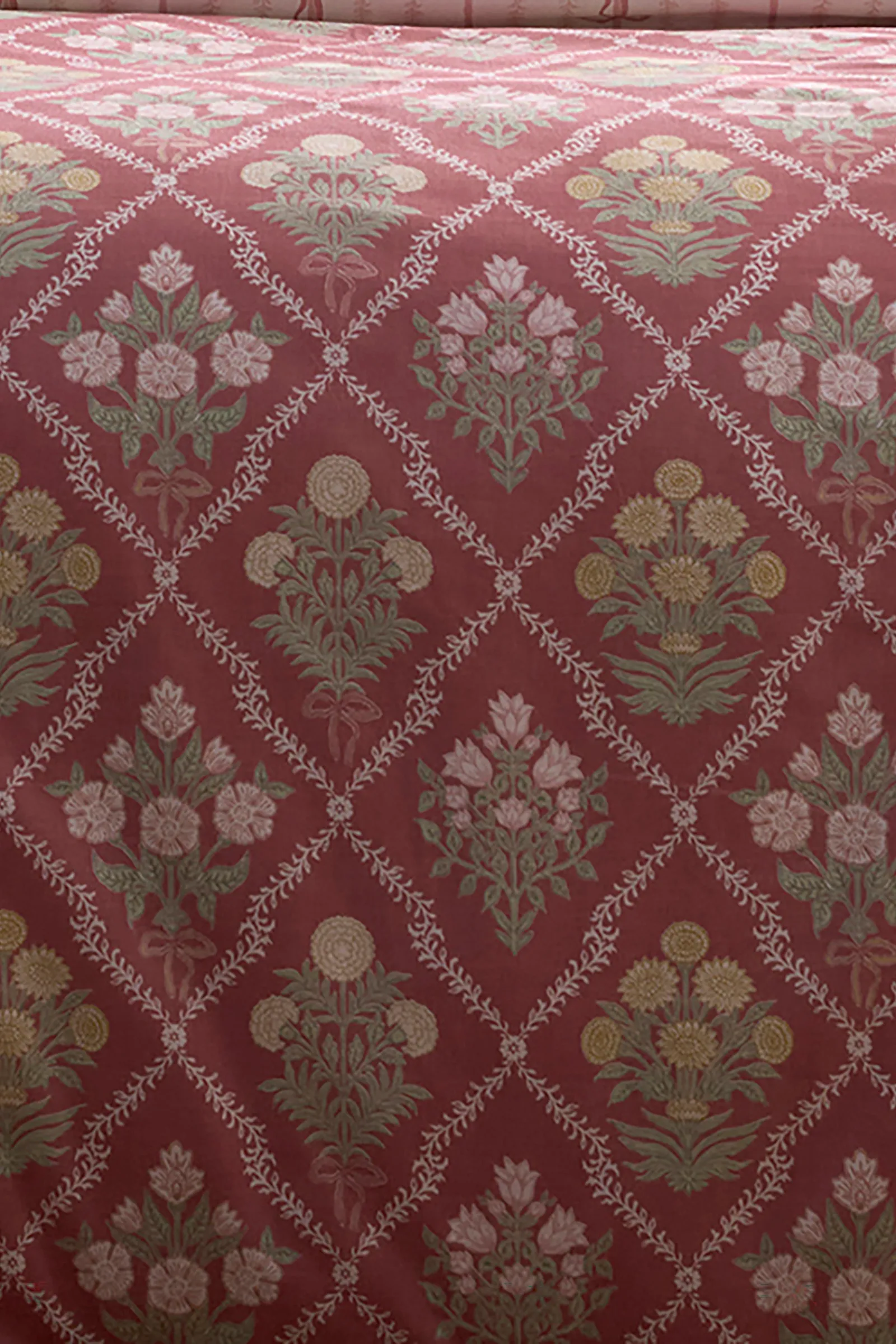 Appletree 'Aurelia' 100% Cotton Floral Print Duvet Cover Set in Pink 3
