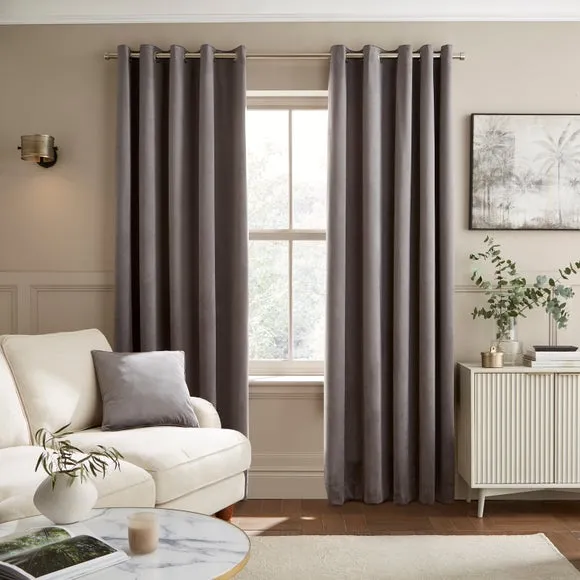 Luxe Velour Eyelet Curtains (Blackout Available) 2