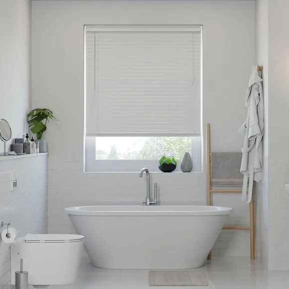 Room Darkening Venetian Blind 6
