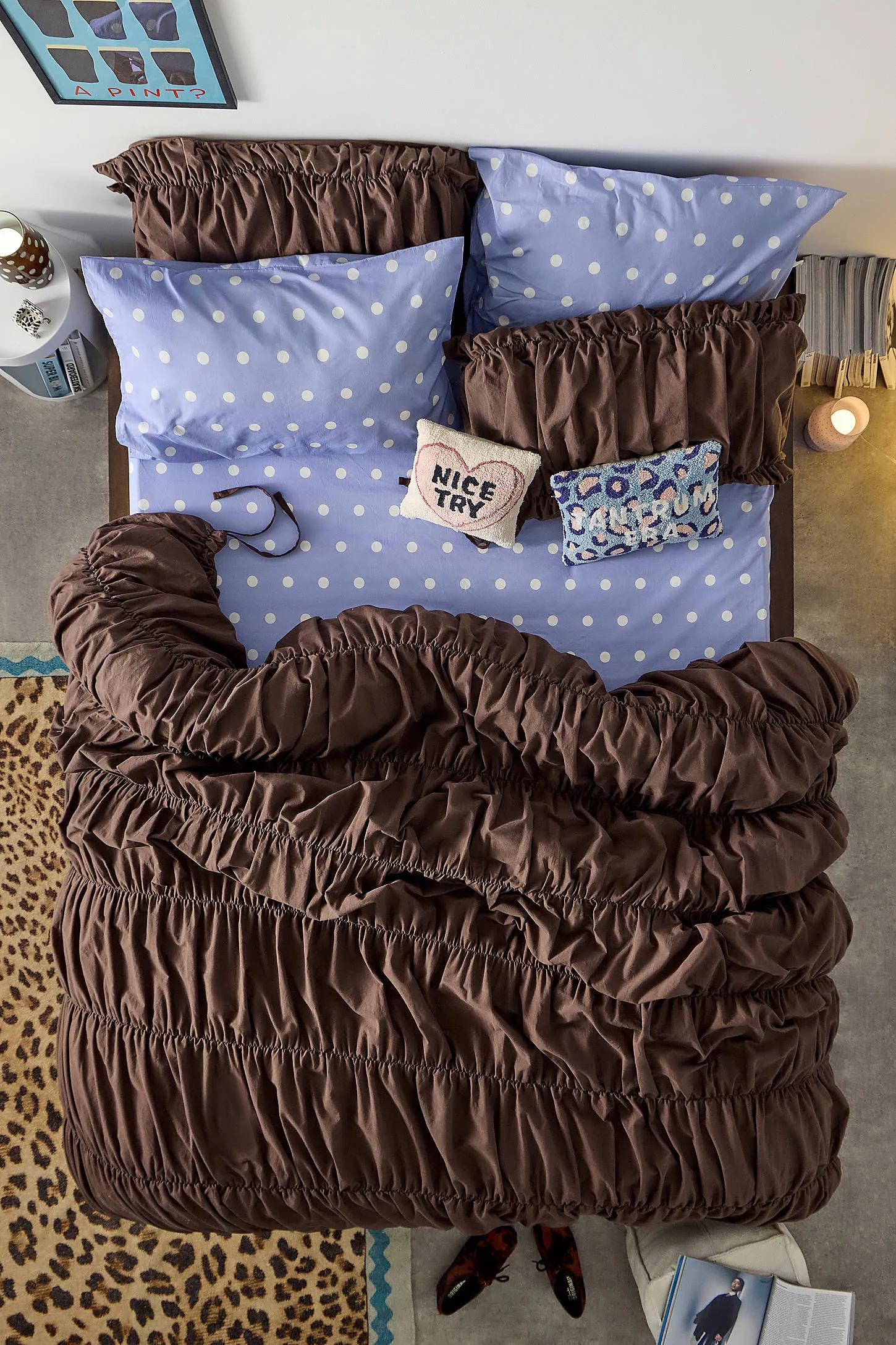 Cinched Duvet Set - Brown